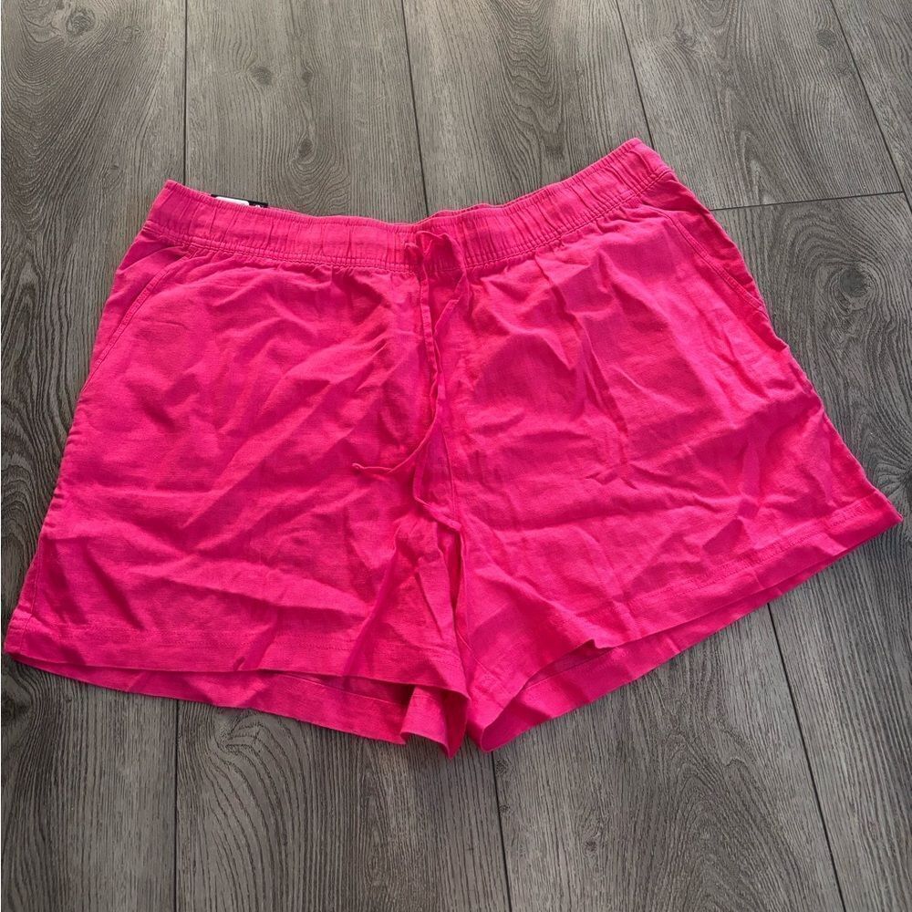 Gap linen pull on shorts very lightweight